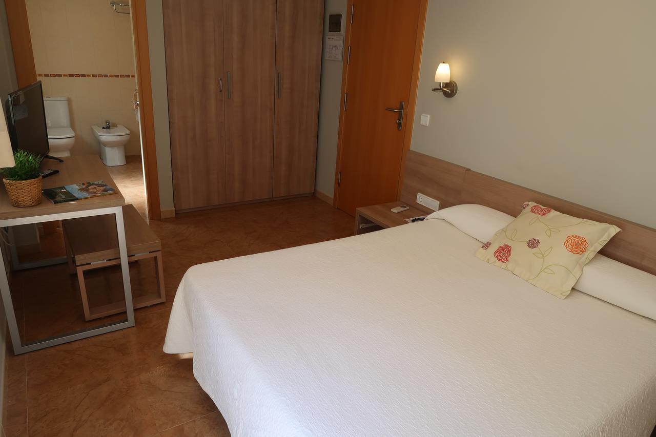El Cami Hotel Камбрильс Экстерьер фото